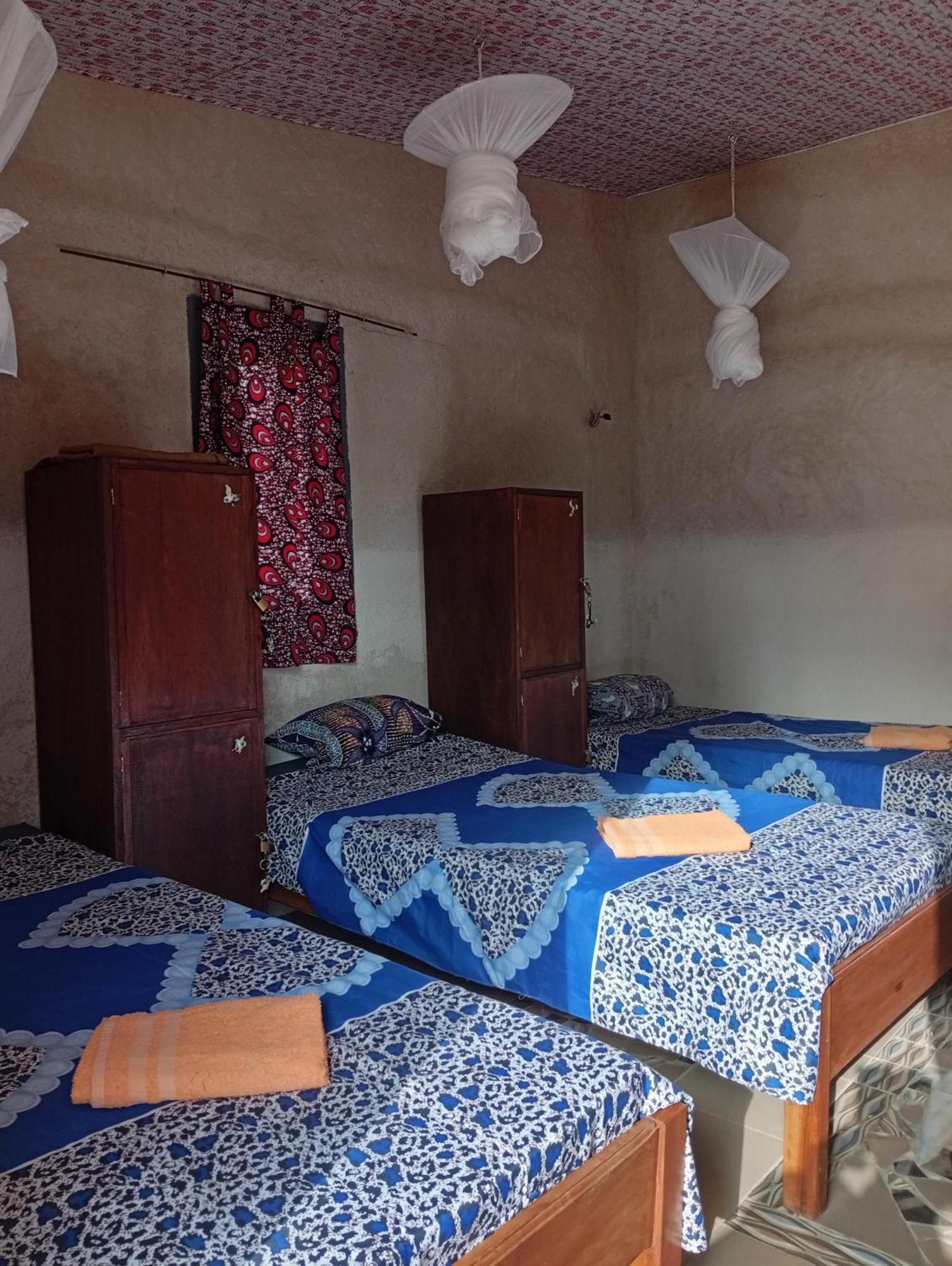 Coeur Phil-Harmonie Hostel Ndangane Buitenkant foto